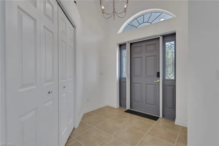 1330 11th St Sw, Naples, Florida 34117
