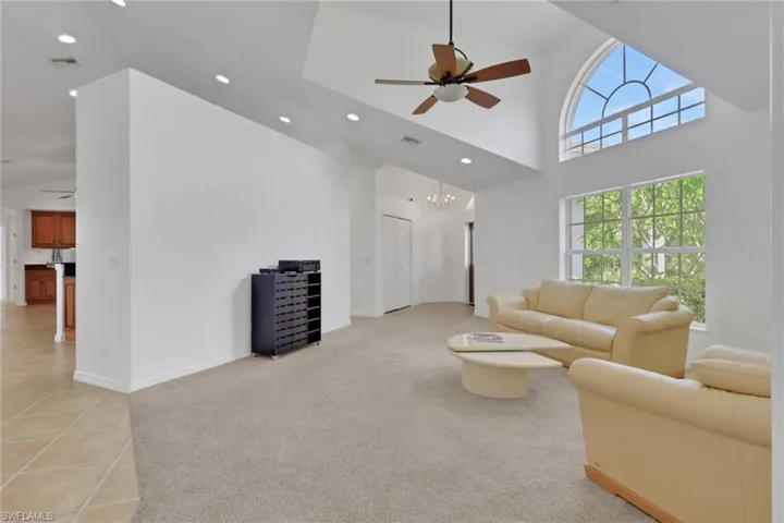1330 11th St Sw, Naples, Florida 34117
