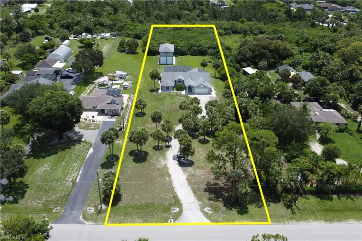 1330 11th St Sw, Naples, Florida 34117