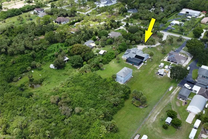 1330 11th St Sw, Naples, Florida 34117