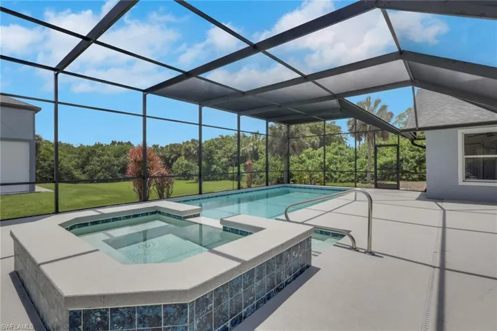 1330 11th St Sw, Naples, Florida 34117