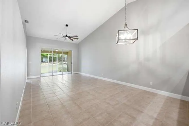 1660 Royal Cir 101, Naples, Florida 34112
