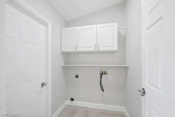 1660 Royal Cir 101, Naples, Florida 34112