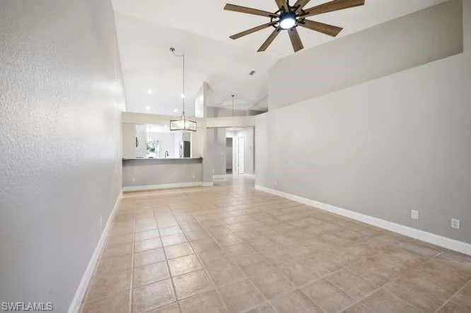 1660 Royal Cir 101, Naples, Florida 34112