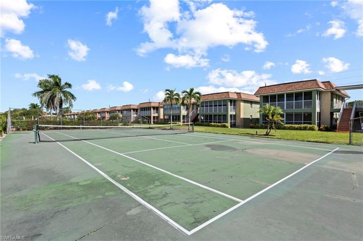Community Tennis Courts