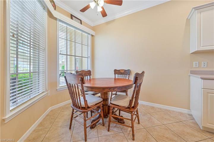 Breakfast nook