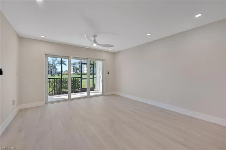 Living Room to Lanai