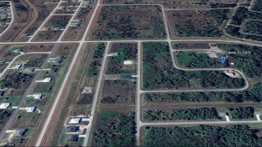 324  Phoenix  TER, Labelle, FL 33935