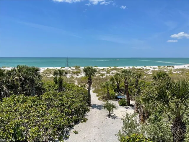 View and Walk from Duplex