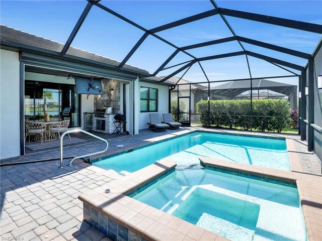 Pool & Spa