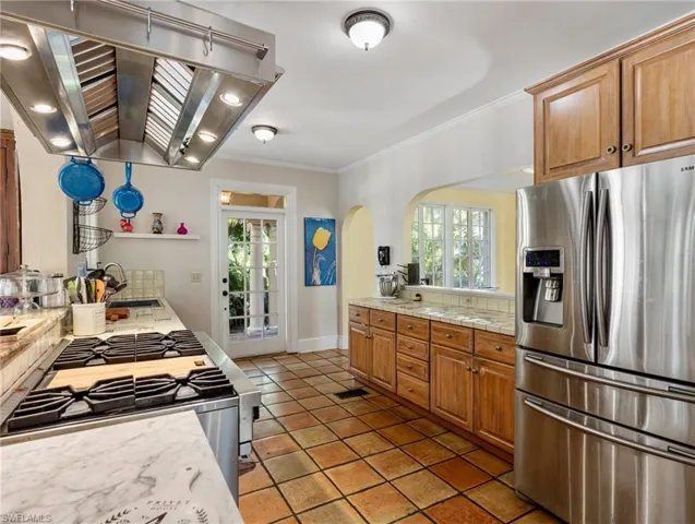 1324  Rio Vista  AVE, Fort Myers, FL 33901