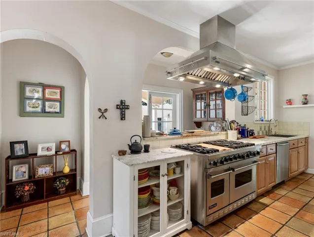 1324  Rio Vista  AVE, Fort Myers, FL 33901