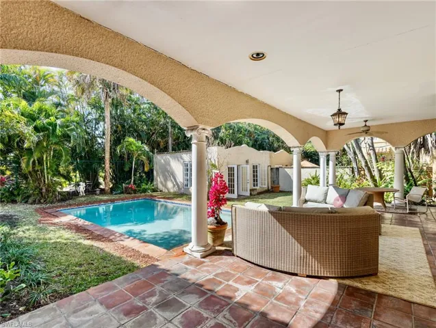 1324  Rio Vista  AVE, Fort Myers, FL 33901
