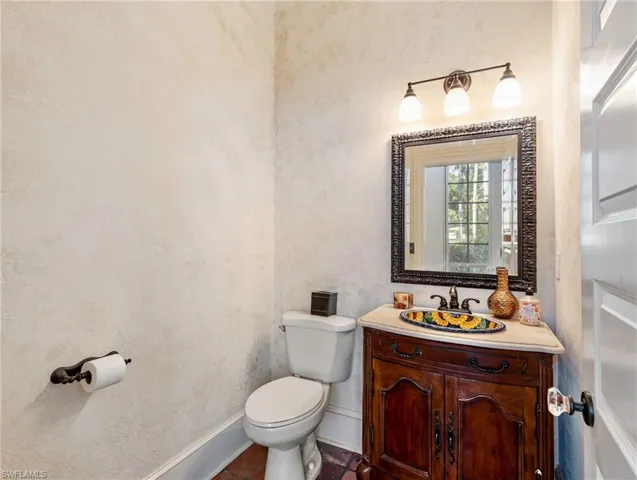 1324  Rio Vista  AVE, Fort Myers, FL 33901