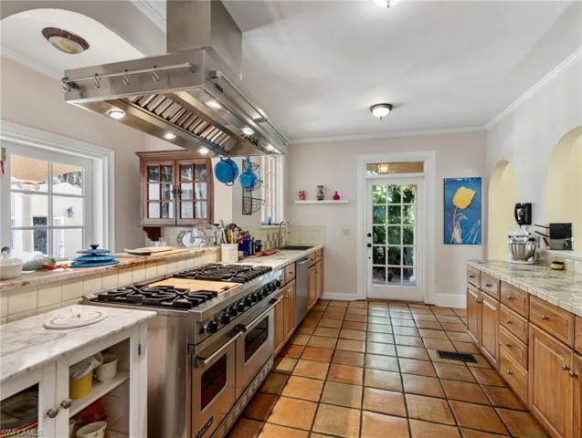 1324  Rio Vista  AVE, Fort Myers, FL 33901