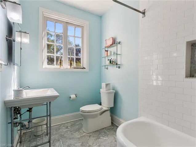 1324  Rio Vista  AVE, Fort Myers, FL 33901