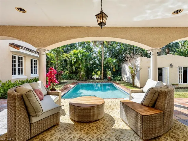 1324  Rio Vista  AVE, Fort Myers, FL 33901