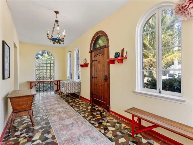 1324  Rio Vista  AVE, Fort Myers, FL 33901