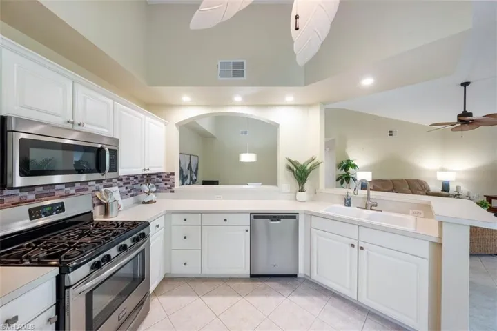 1878  Tarpon Bay S DR, Naples, FL 34119