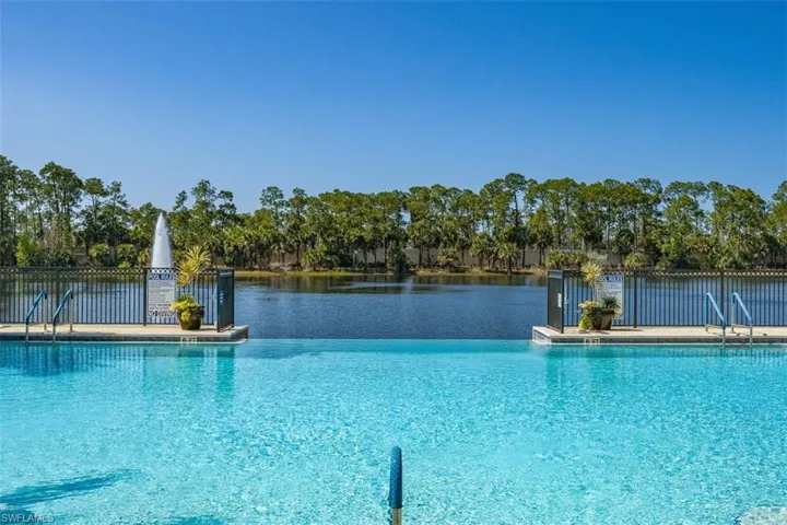 1878  Tarpon Bay S DR, Naples, FL 34119