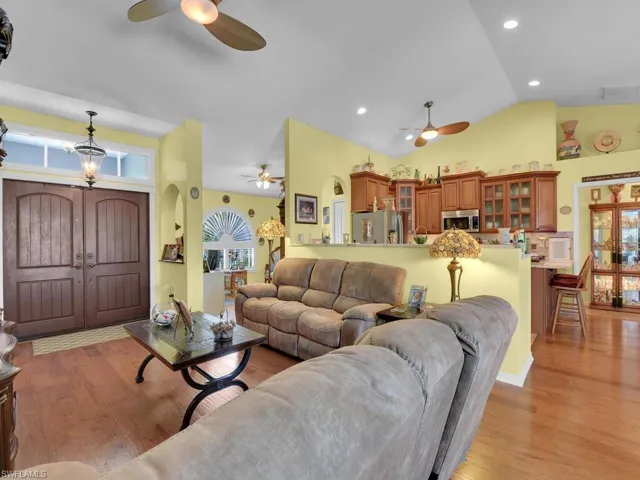 4304 Ne 23rd Pl, Cape Coral Fl 33909