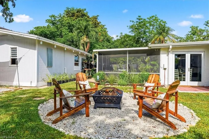 3880 Estey Ave, Naples, Florida 34104
