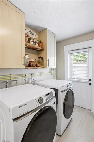3880 Estey Ave, Naples, Florida 34104
