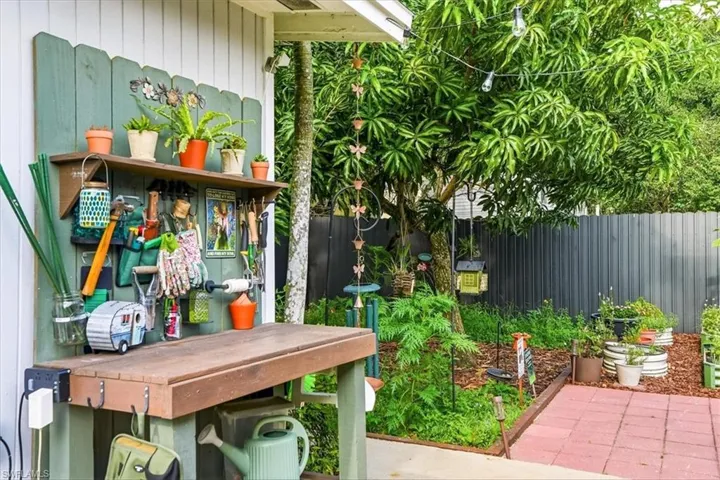3880 Estey Ave, Naples, Florida 34104
