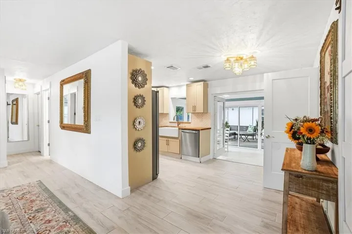 3880 Estey Ave, Naples, Florida 34104