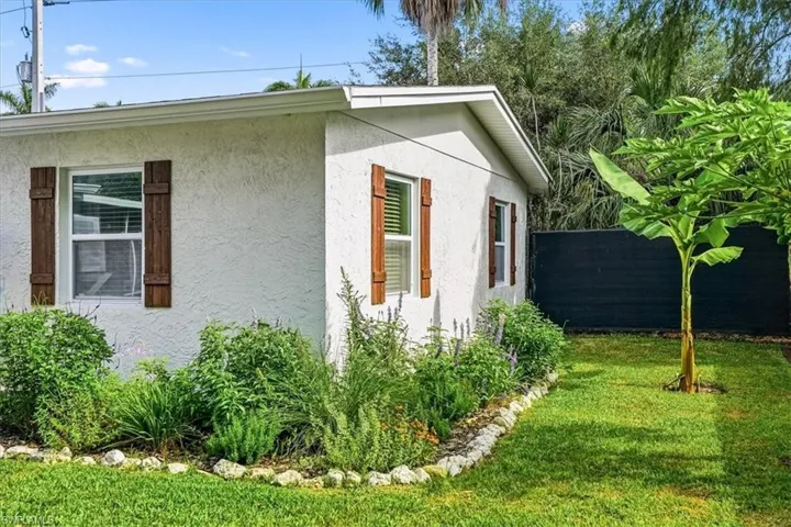 3880 Estey Ave, Naples, Florida 34104