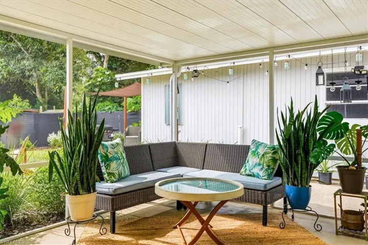 3880 Estey Ave, Naples, Florida 34104
