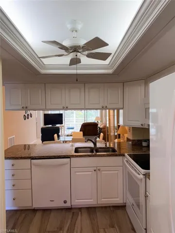 290 Naples Cove Dr 2402, Naples, Florida 34110