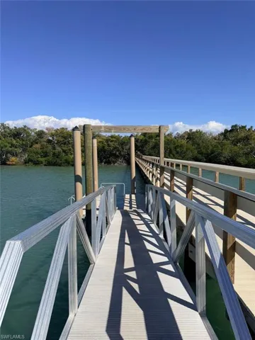 290 Naples Cove Dr 2402, Naples, Florida 34110