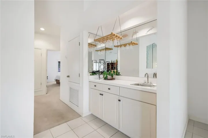 16540 Heron Coach Way 406, Fort Myers, Florida 33908