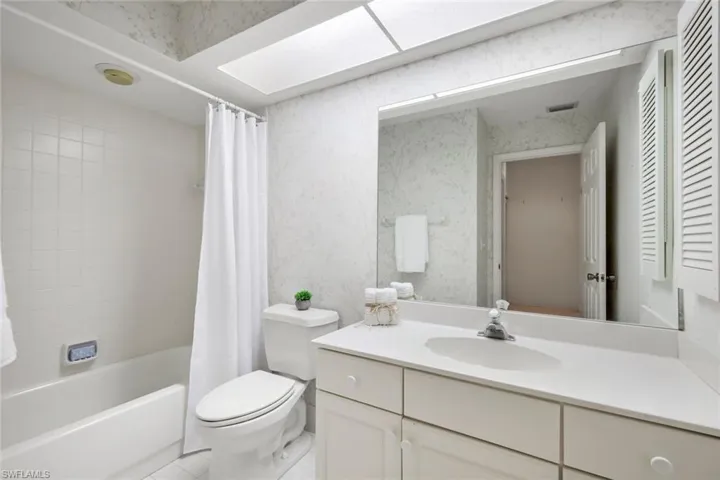16540 Heron Coach Way 406, Fort Myers, Florida 33908