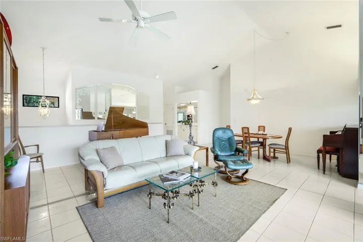 16540 Heron Coach Way 406, Fort Myers, Florida 33908