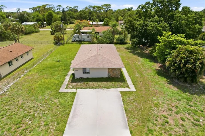2237 Iris Way, Fort Myers, Florida 33905