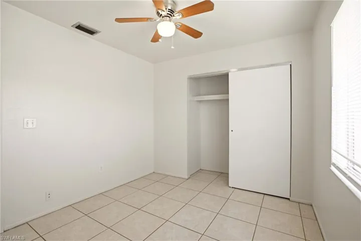 2237 Iris Way, Fort Myers, Florida 33905