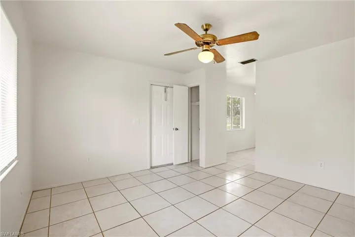 2237 Iris Way, Fort Myers, Florida 33905