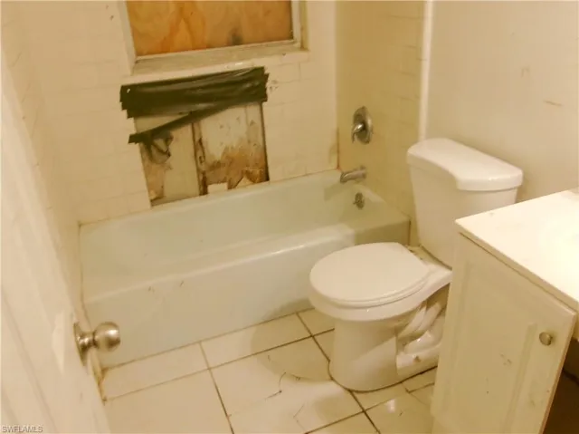 1775 N Markley Ct, Fort Myers, Florida 33916