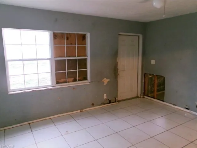 1775 N Markley Ct, Fort Myers, Florida 33916