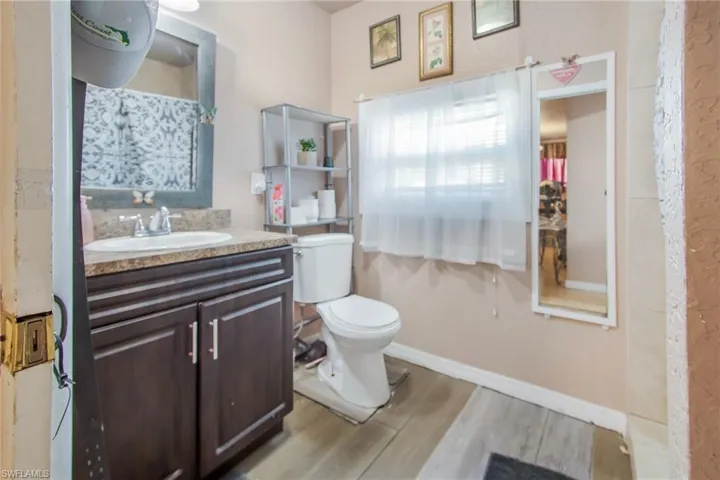 1147  Rose  AVE, Fort Myers, FL 33916