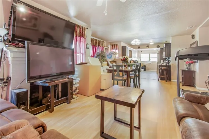 1147  Rose  AVE, Fort Myers, FL 33916