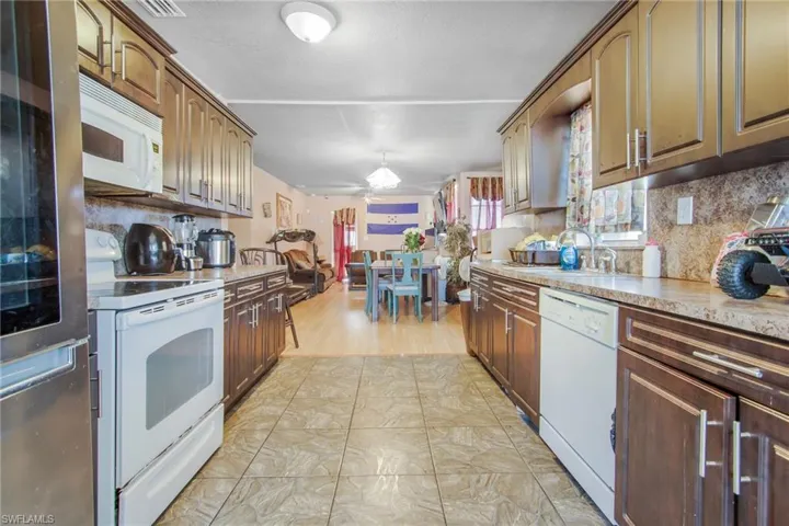 1147  Rose  AVE, Fort Myers, FL 33916