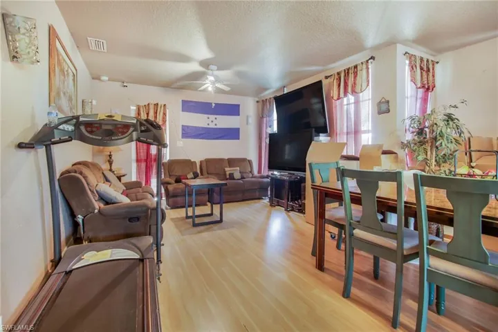 1147  Rose  AVE, Fort Myers, FL 33916