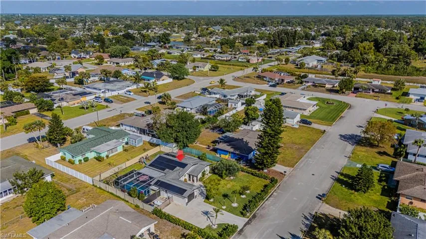 Drone / aerial view featuring a residential view
