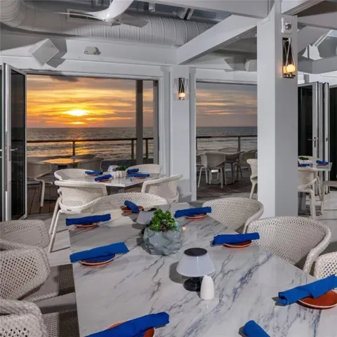 Pelican Bay South Beach outdoor dining