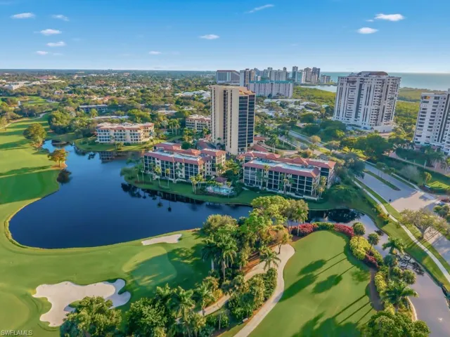 Chateaumere and Pelican Bay
