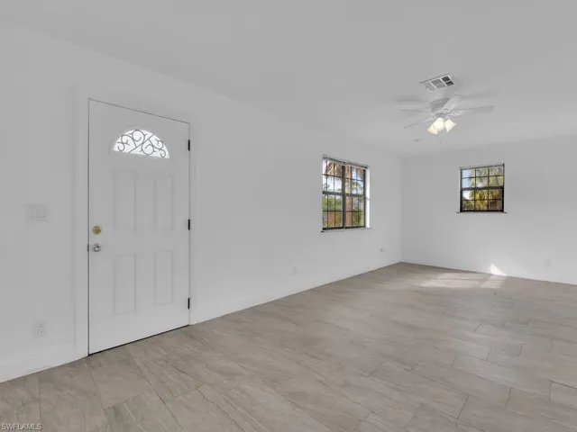 Foyer & Dining Area