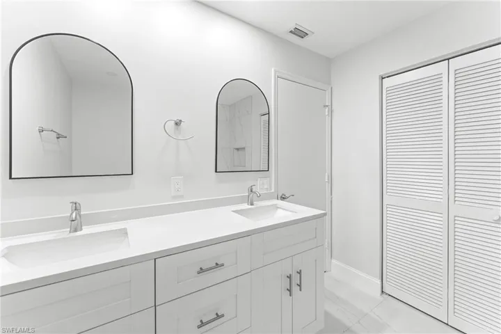 11232  San Sebastian  LN, Bonita Springs, FL 34135
